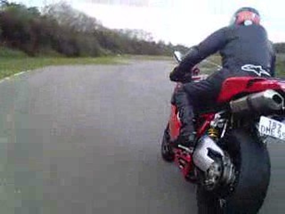 circuit lezennes 10.10.09 en tt600