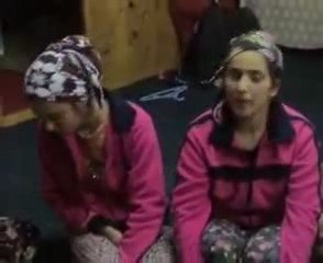 Laz Kızlar Canlı Performans Atışıyorlar