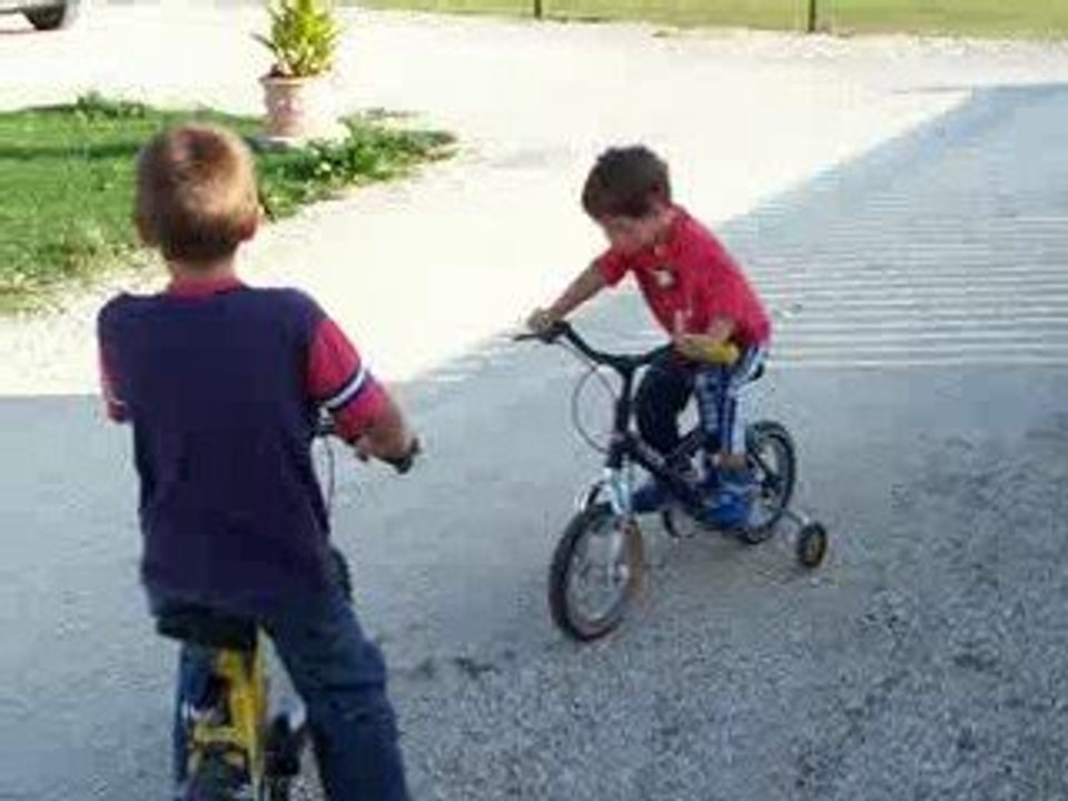 le 23 sept 09, je fais du vélo tout seul