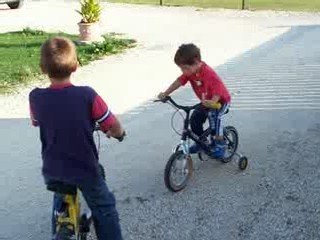 le 23 sept 09, je fais du vélo tout seul