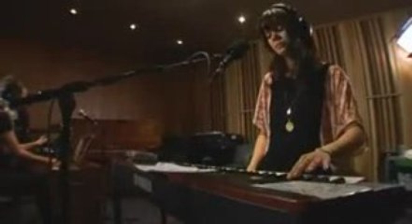 Bat for Lashes - Daniel - BBC Radio 1 Live Lounge 2009