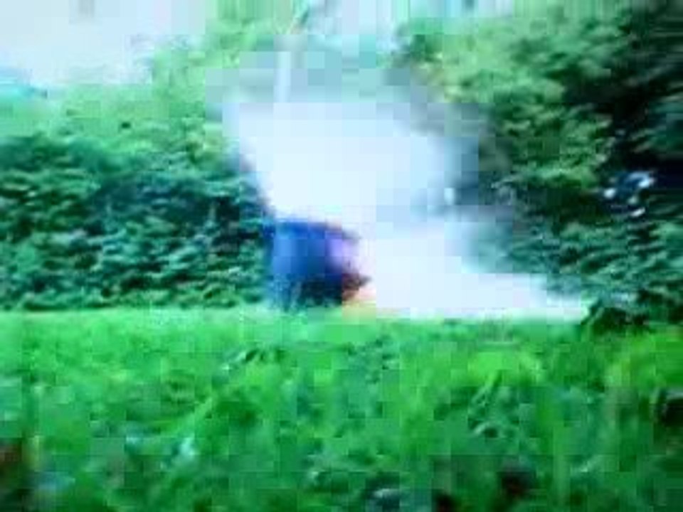 explosion d une poubelle