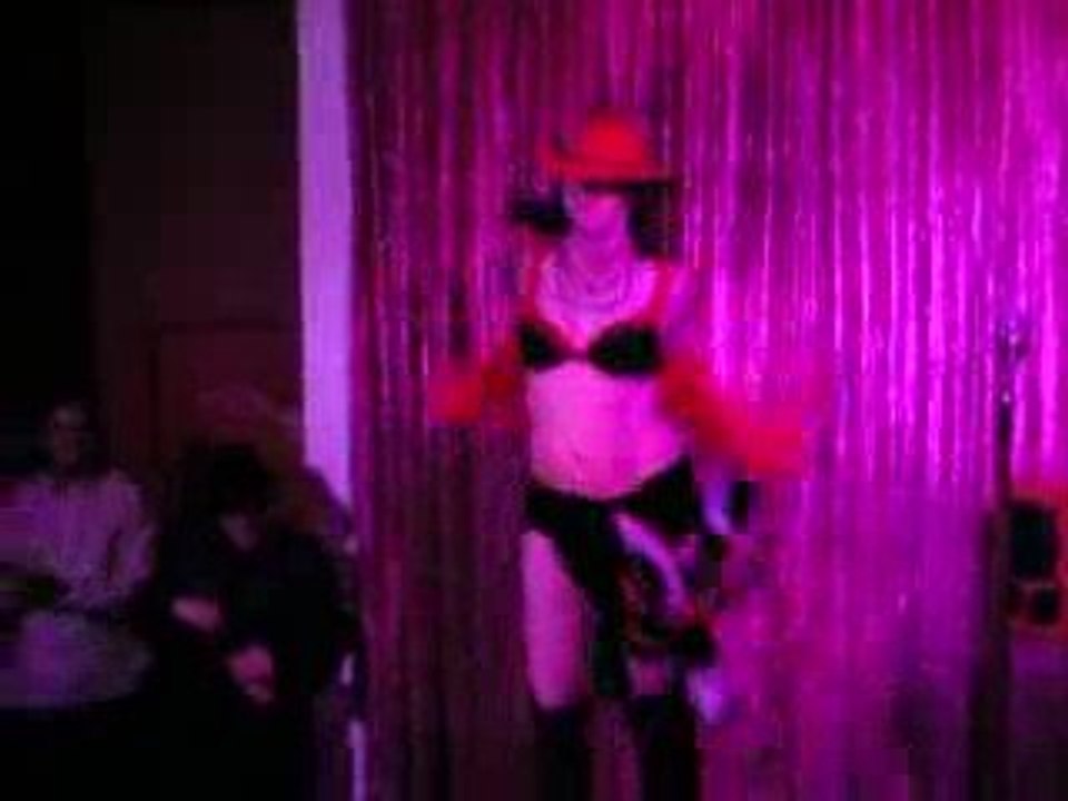 Eve champagne rodeo