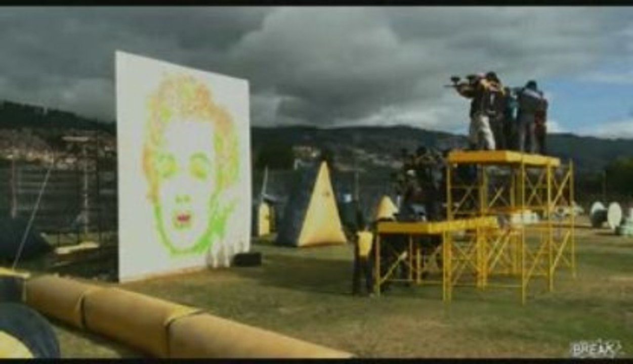 Marilyn Monroe au Paintball