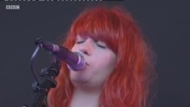 Florence & The Machine - Drumming Song (Live At Reading)