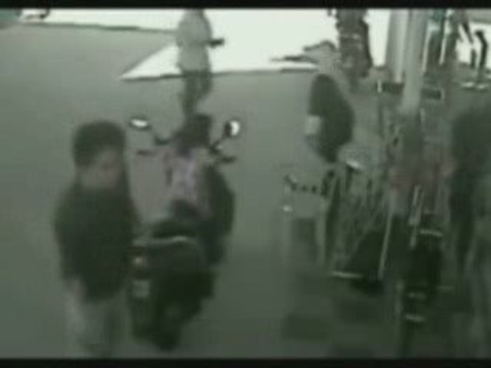moto conduite pas un enfant