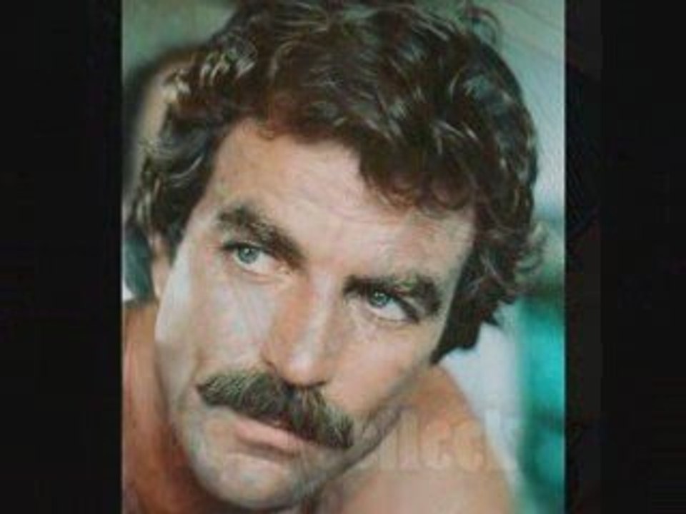 CELEBRITE 55-Magnum PI-29 ans plus tard