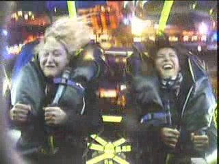 Adeline et Julie dans la boule