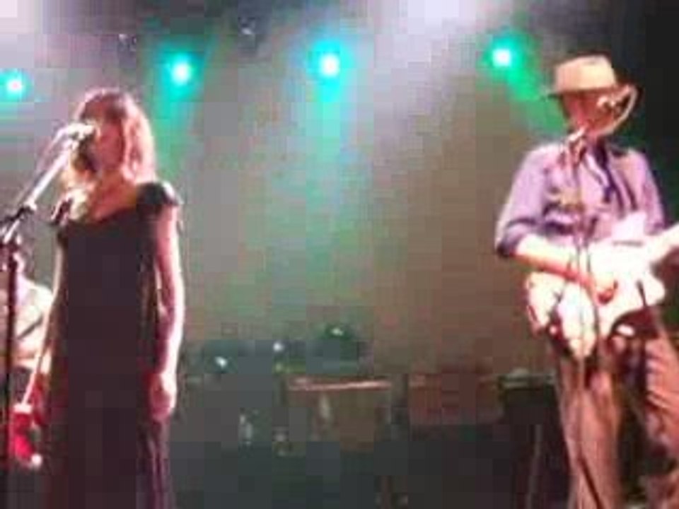 PJ Harvey/John Parish au Bataclan Dim 17/05/2009