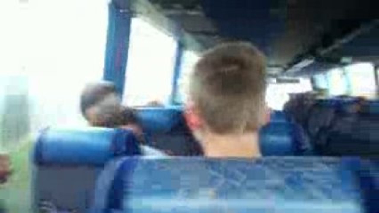 Ne la laiss pa tomber