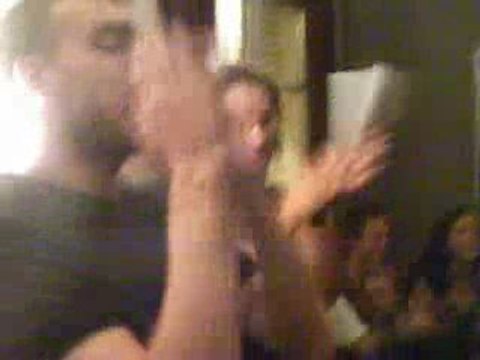 Pas pour longtemps, ouais, pas pour longtemps....