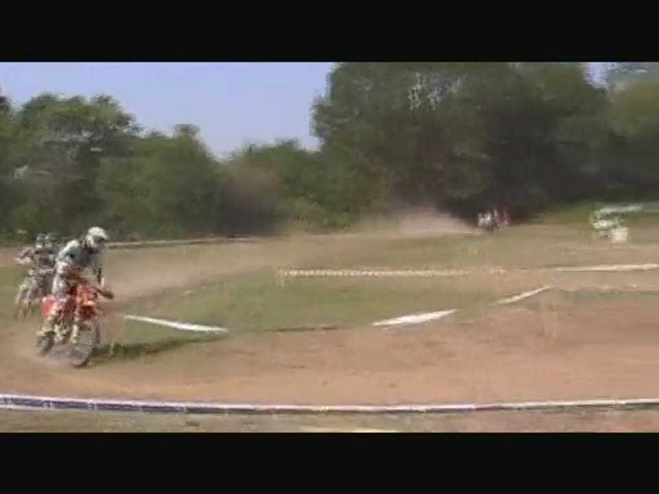 mc-sut-dakar-banderolee-2009-kevin-quad