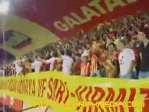 uA Kapalı Üst Tribün