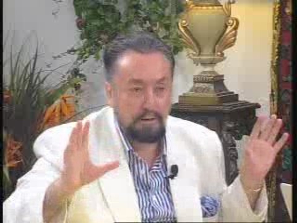 ADNAN OKTAR: "DIŞARIDA RENK DİYE BİRŞEY YOKTUR"