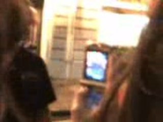 Devant l'hôtel de Tokio Hotel (night)