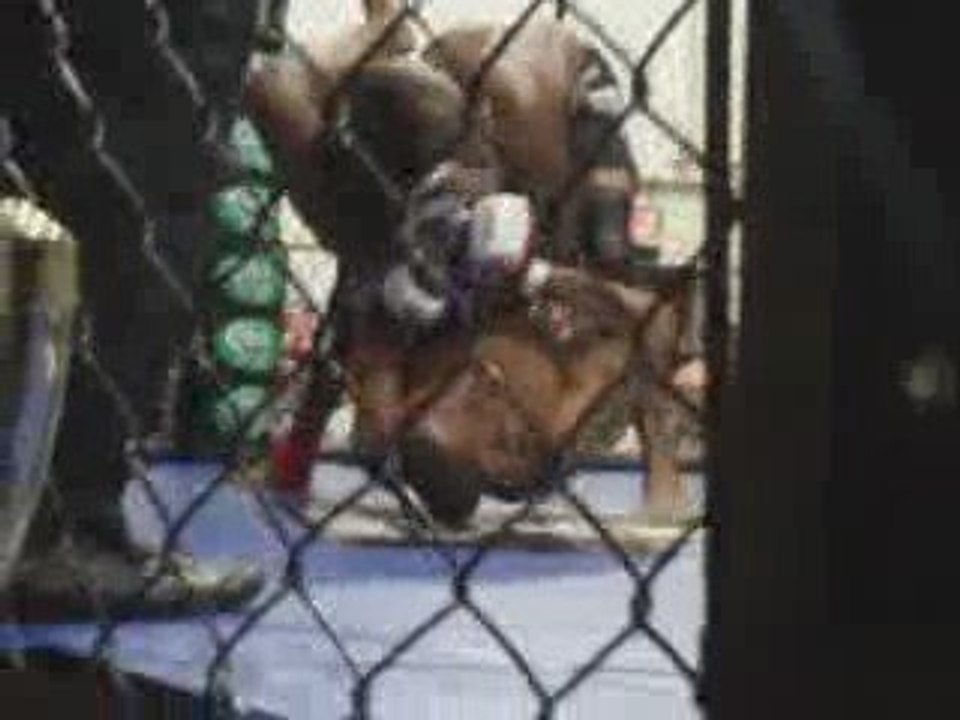 AFL FIght To The Finish - Jamie Pickett vs Kelly Wilkins