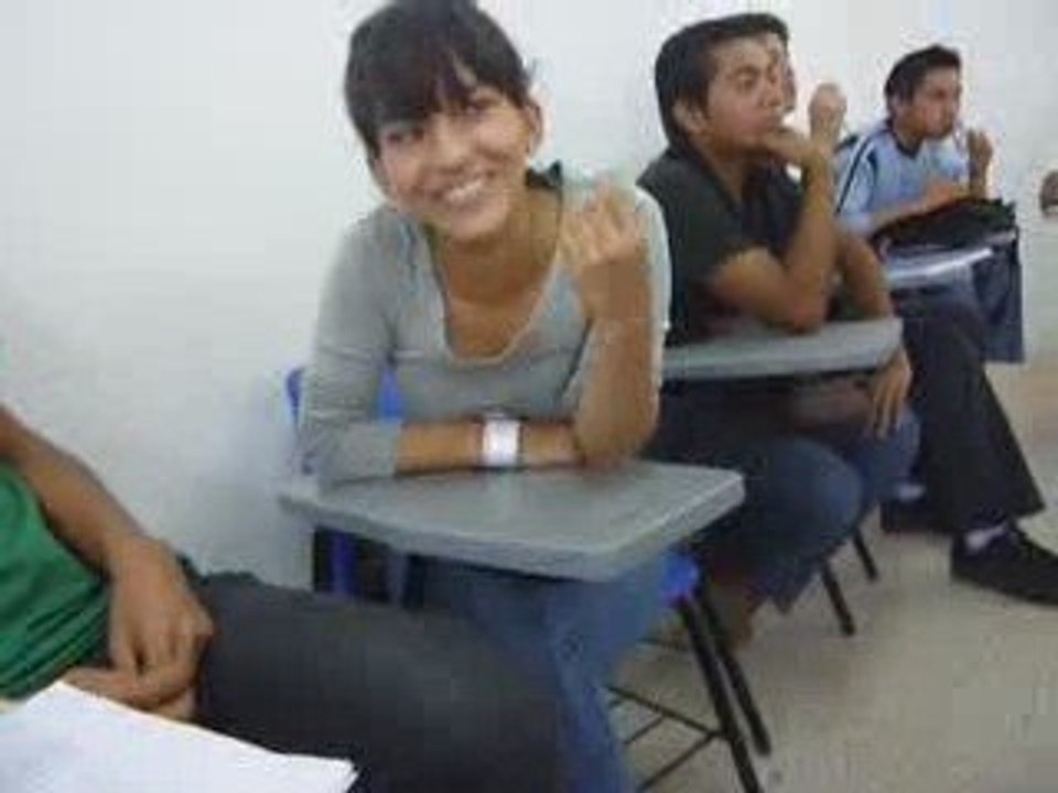 Denisse chiflando!