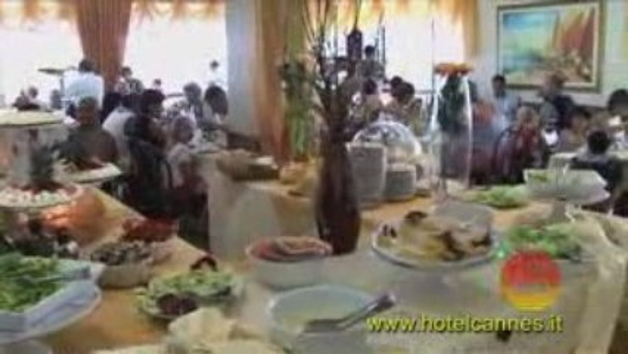 Vacanze a Bellaria, Hotel Cannes,sul mare a Rimini