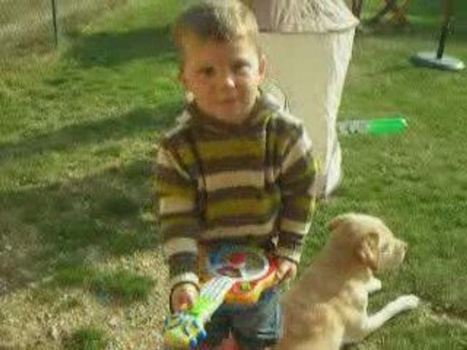 NOA EN MODE BASSISTE !