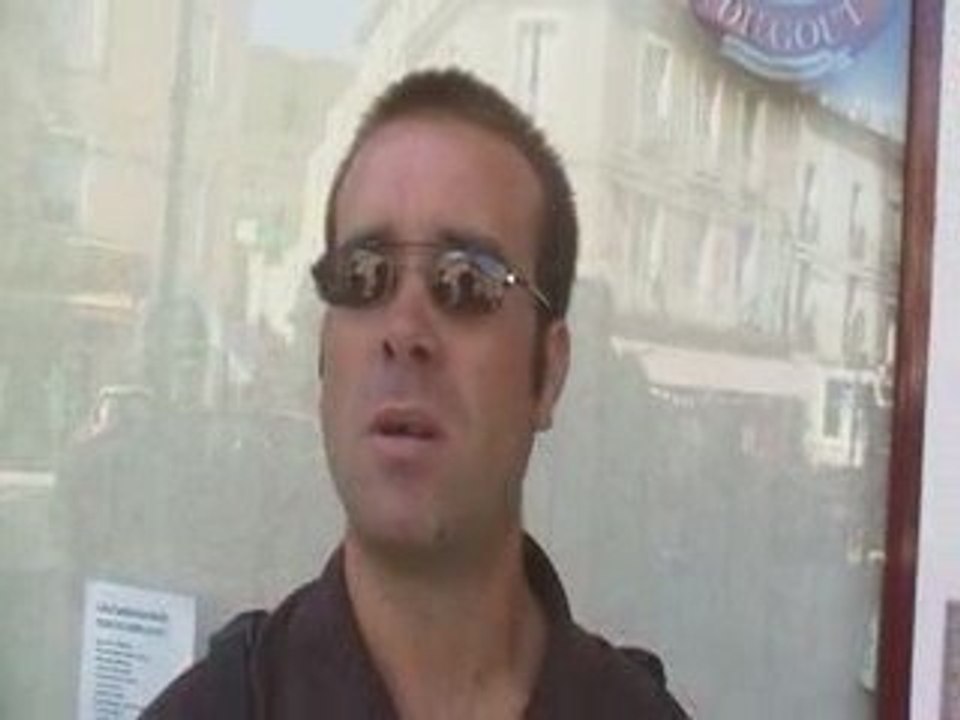 street bench-je ne suis pas un stup!