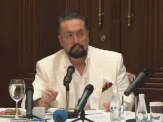 ADNAN OKTAR- SİYASETE GİRMEYİ KESİNLİKLE DÜŞÜNMÜYORUM.