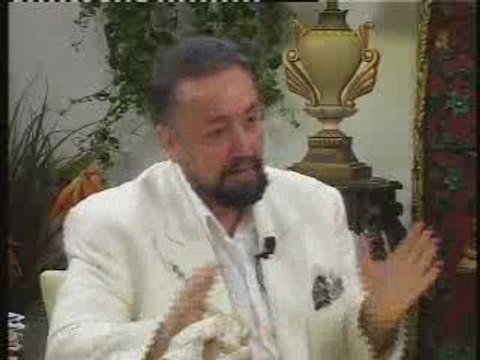 ADNAN OKTAR'IN, CÜBBELİ AHMET'İN KÖTÜ TEMENNİLERİNE CEVABI