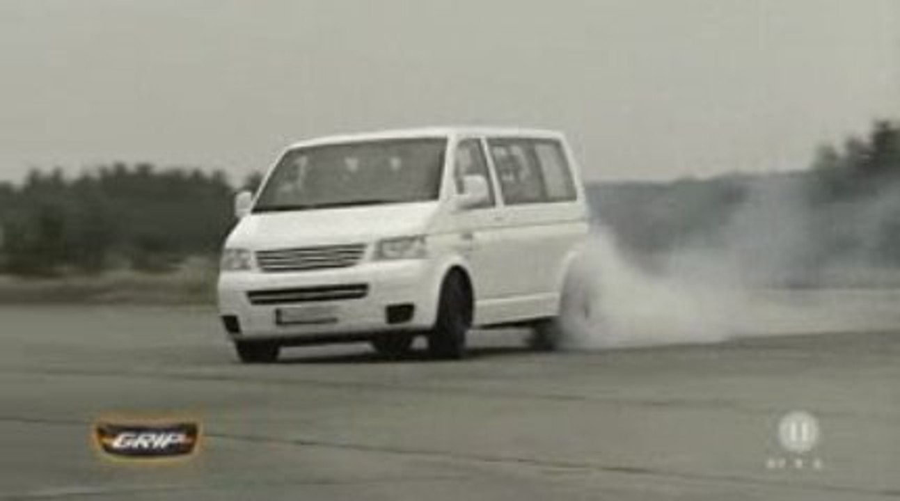 VW Transporter TH2 vs. Porsche Cayenne Turbo S