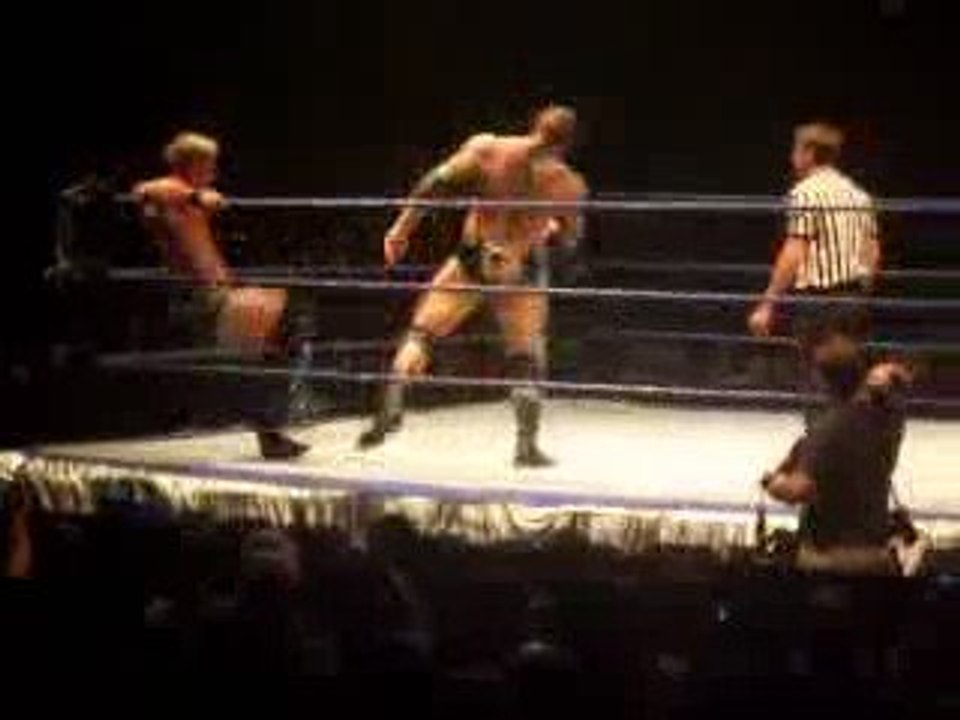 Bercy 27/09/2009 - Smackdown/ECW - Fin de Jericho vs Batista