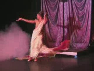 travestie indu dance