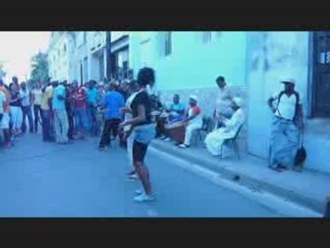 Yoannis rumba y guaguanco calle san pedro santiago de Cuba j