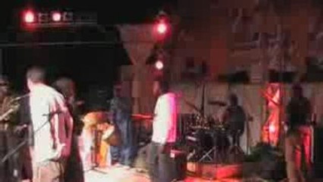 VIEUX FARKA TOURE feat Flem'Art & Mic Mo. Festival au Désert