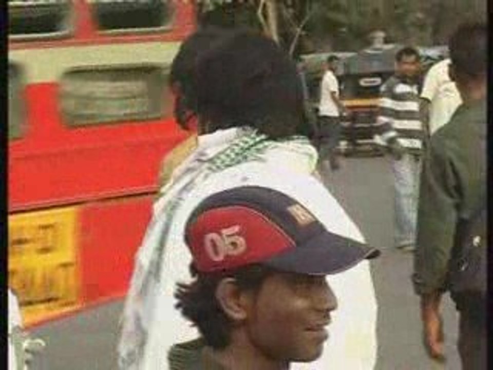 ON LOCATION DESHDROHI