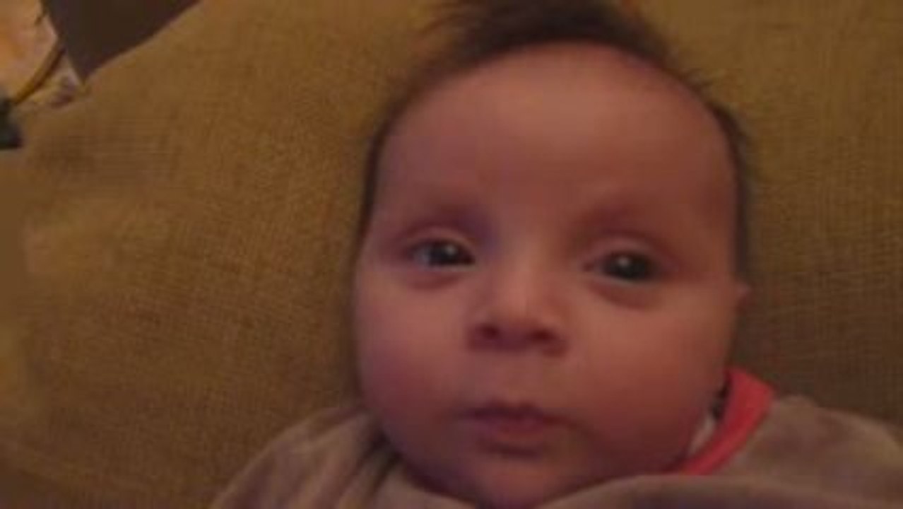 Alban et ses premiers sourires et ses premiers areuh