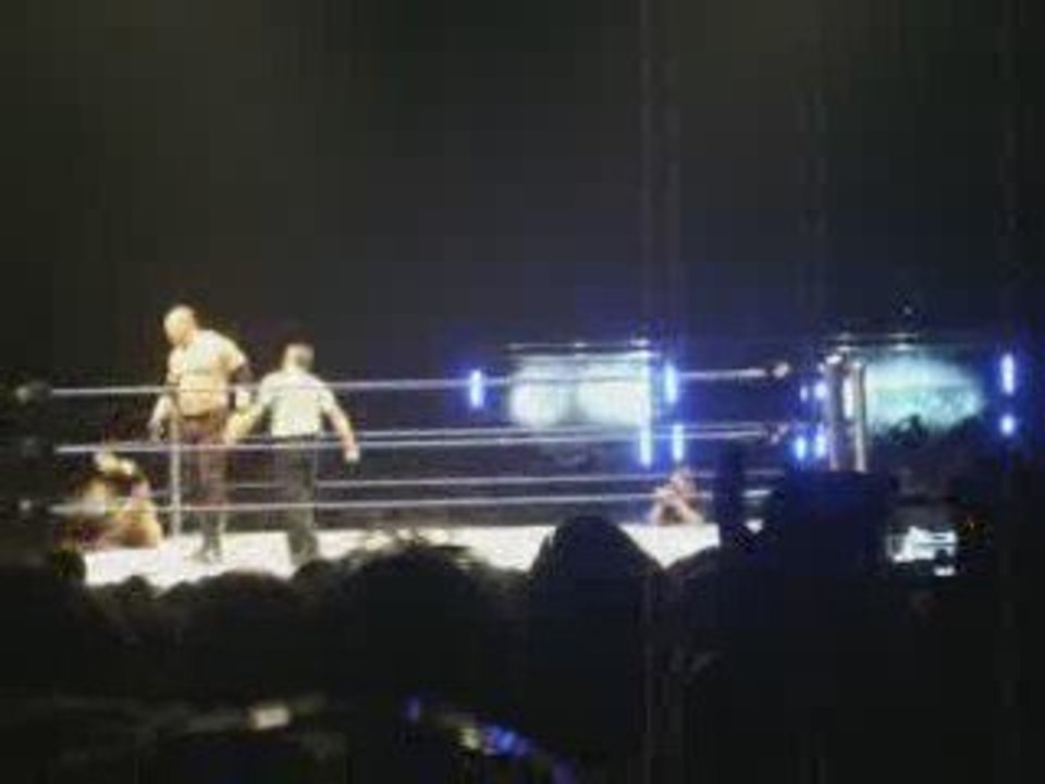 wwe smackdown bercy le 26/09/09 morrison -kane (2)