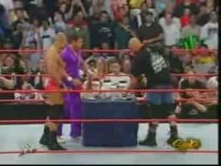 Stone Cold Returns To Raw 4/4/05 Part 1
