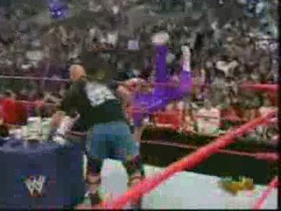 Stone Cold Returns To Raw 4/4/05 Part 2