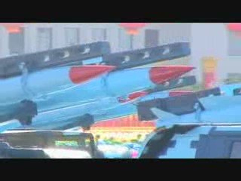 China celebra 60 años de régimen comunista