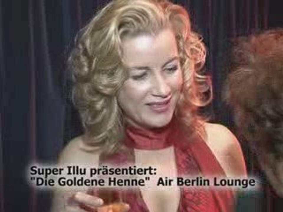 Goldene henne tanzt im friedrichstadtpalast