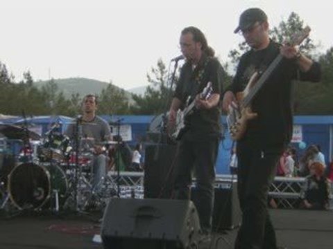 Turgay & Frekans - Acil Çözüm