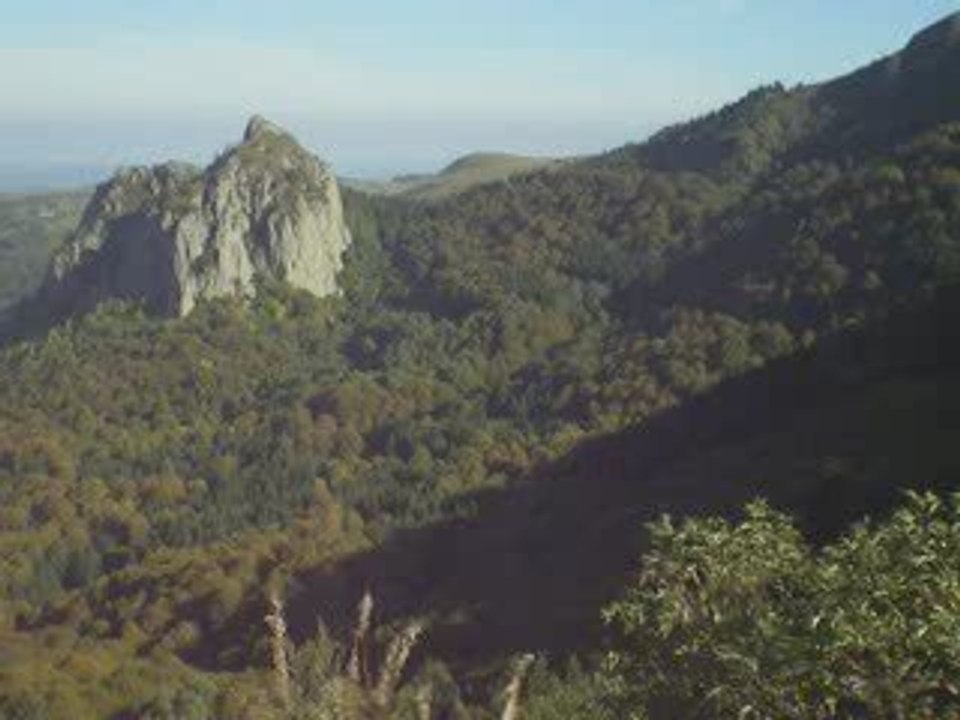 Massif du Sancy: Les Roches Tulilère et Sanadoire