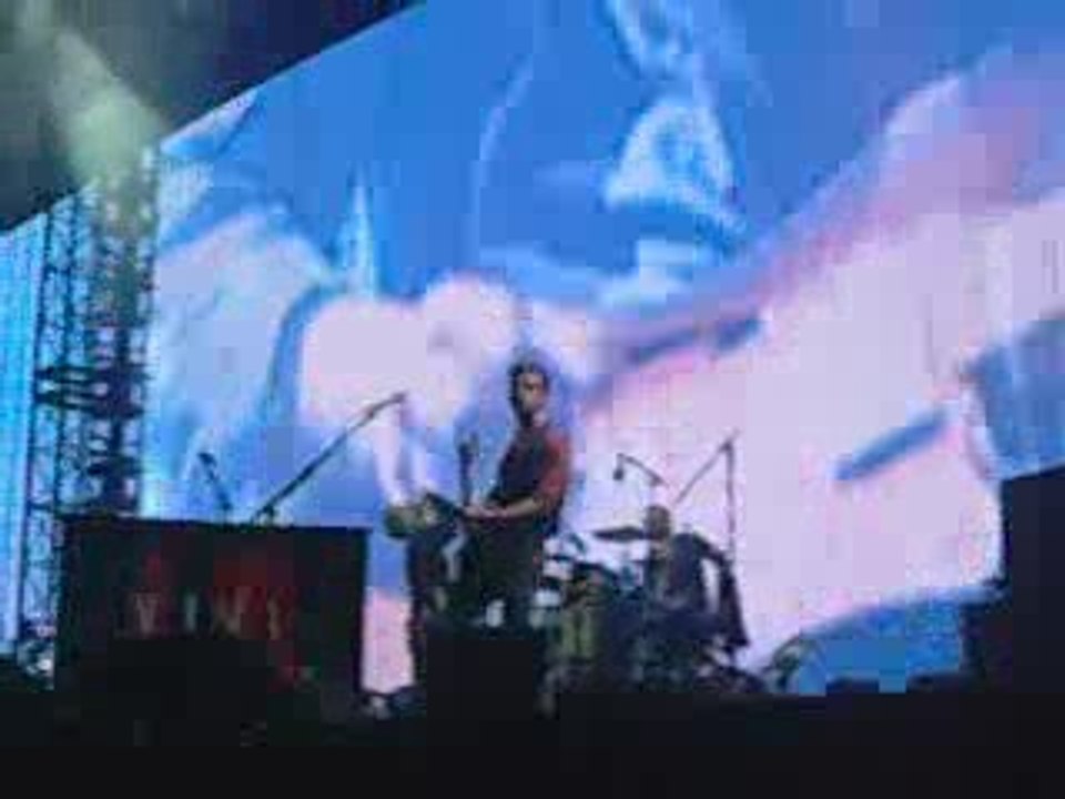 ColdPlay Live @ Parc des Princes 2009-  Fix You