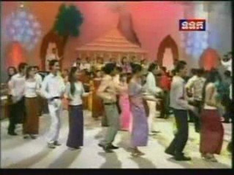 TVK Khmer Music- 01/10/2009 #1 Tep Bopreuk- Khlen Maom