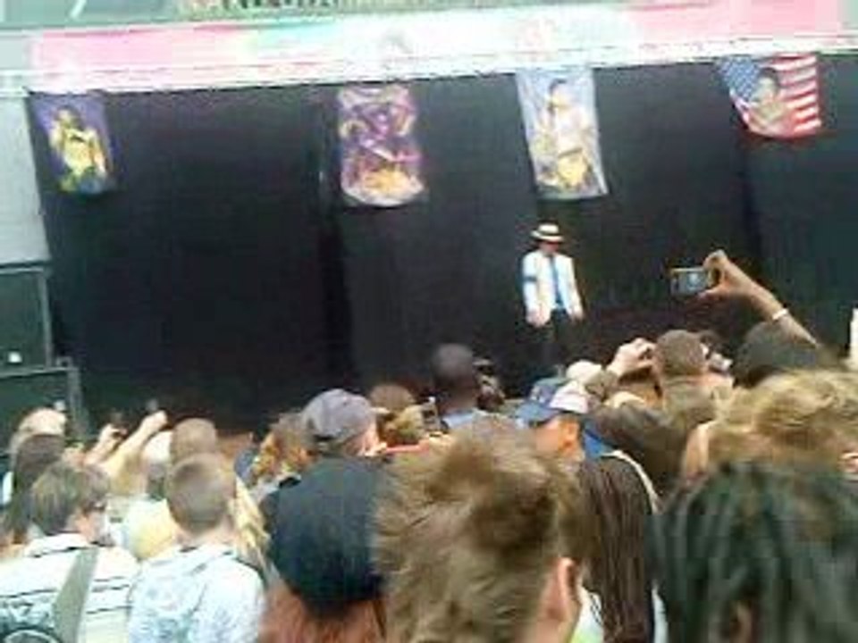 hommage a Michael JACKSON  a Amiens (le 22/07/09) SUITE