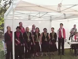 Amen en extérieur par les Wonderful Gospel Singers