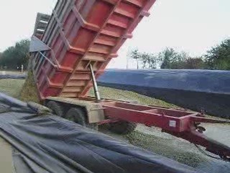 John Deere 7710 + remorque L'ideal 15T