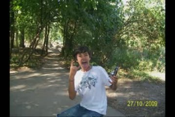 montage video film www.moustitraille2009.skyblog.com