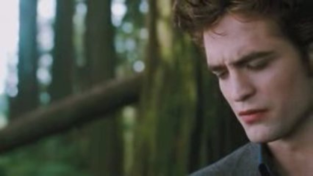 The Twilight Saga- New Moon (Teaser Trailer) Part 3