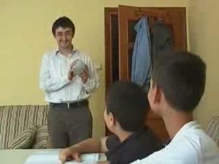 Yemekteyiz Öğrenci Evi 1.2 Bölüm