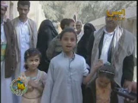 أطفال صعده يعرضون التبرع بالدم دعما للجيش ضد الحوثيين