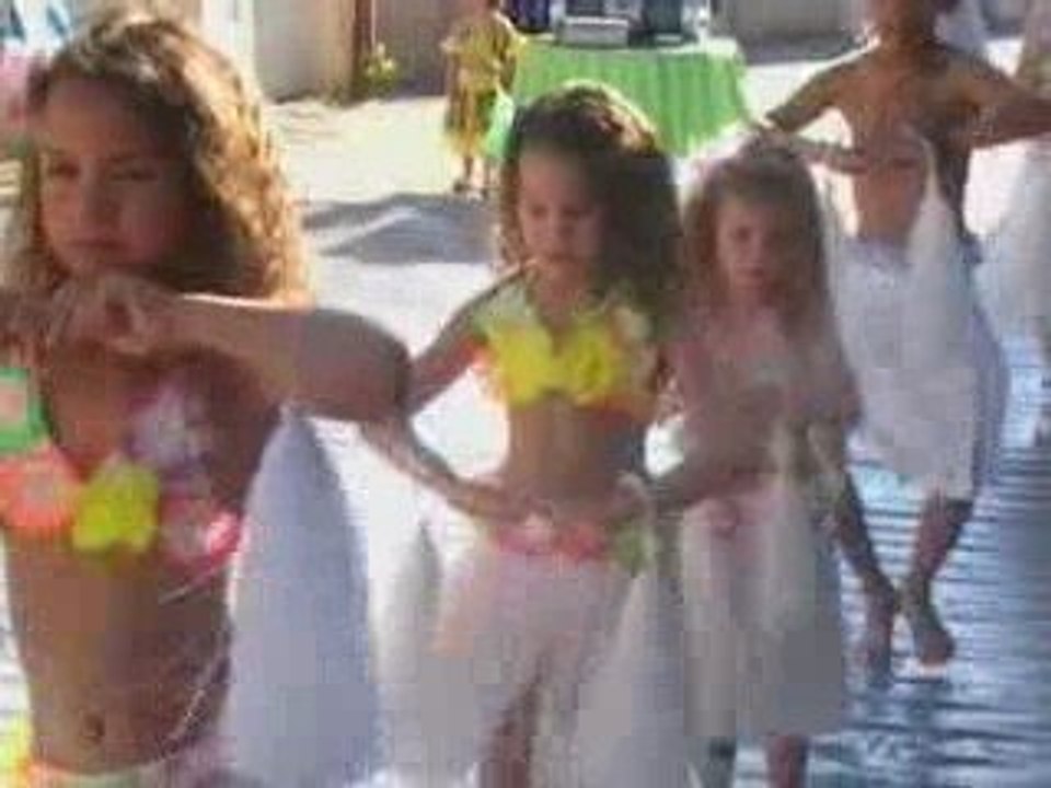 hallya danse tahitienne  2